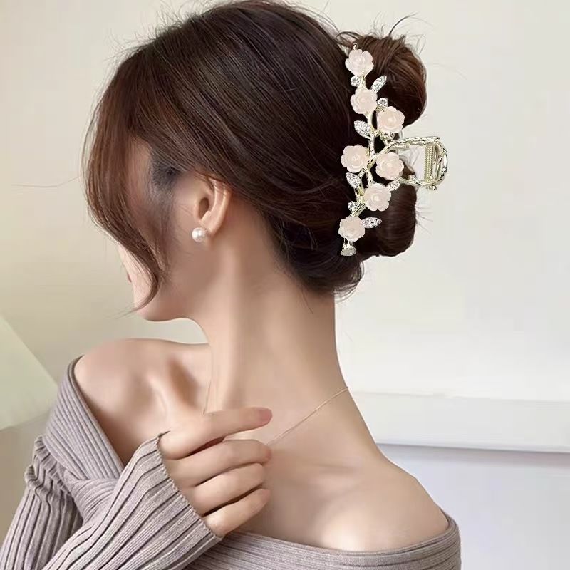 Travel Accessories For Elderly - Elegant Little Chinese-Inspired Hair Clip for